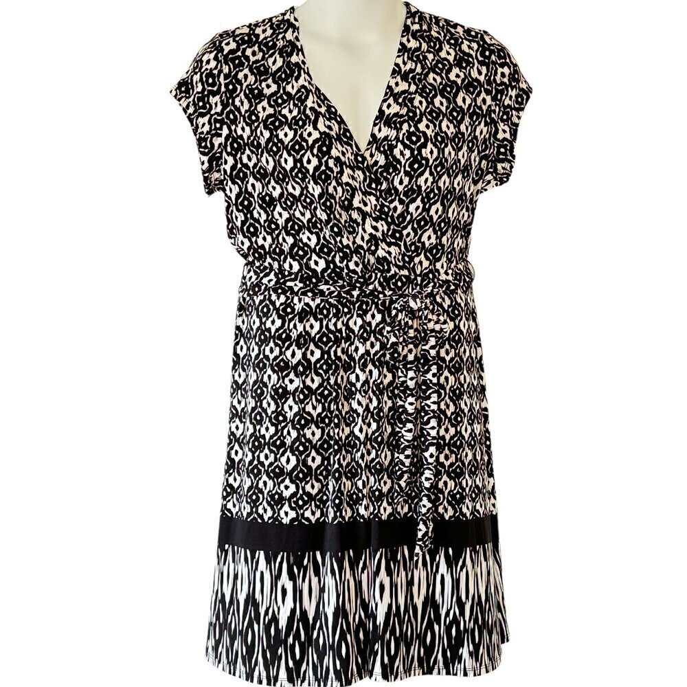 Liz Claiborne NEW WITH TAGS Faux Wrap Midi Dress Black and White Geometric Large